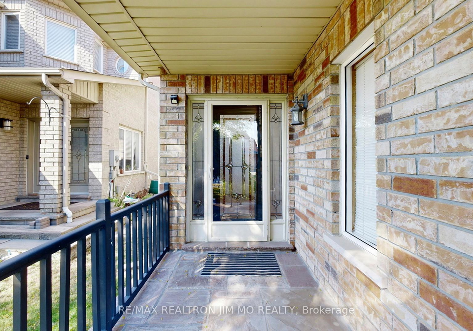 543-greig-circle-newmarket-ontario-n12444799