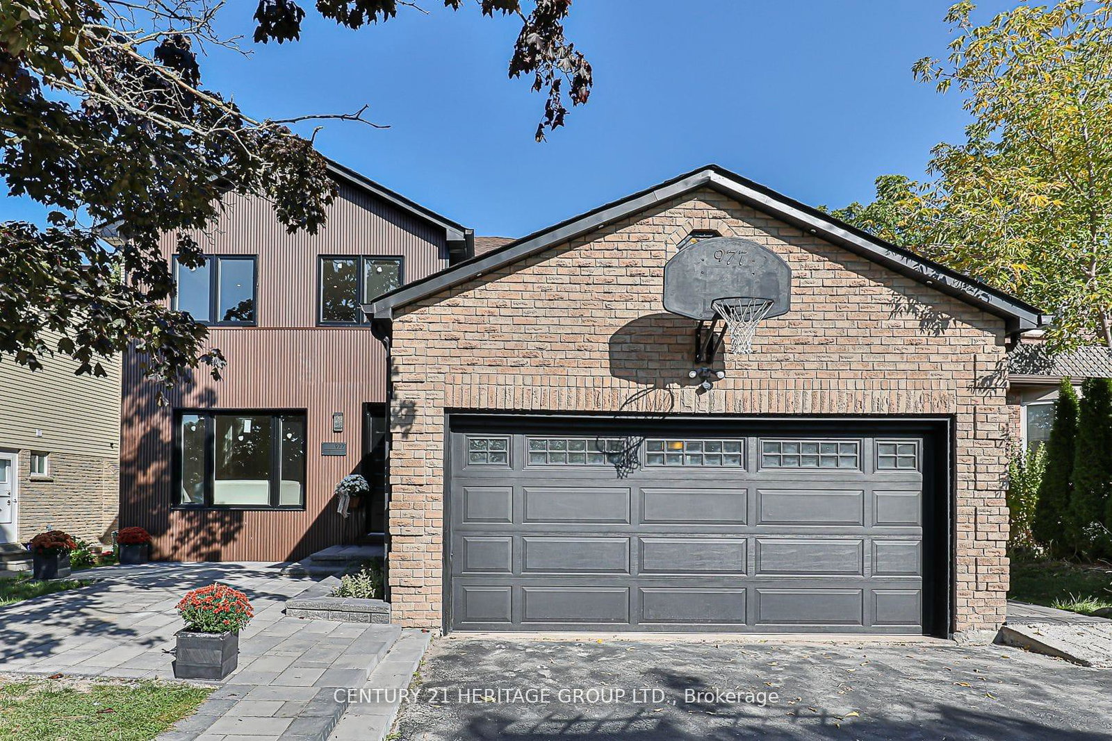 977-birchwood-drive-newmarket-ontario-n12445040