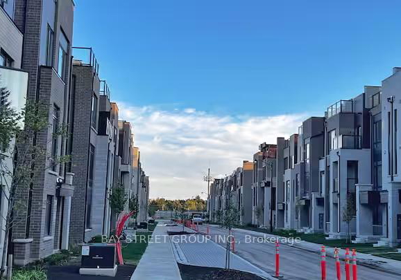 11-ingersoll-lane-richmond-hill-ontario-n12445602