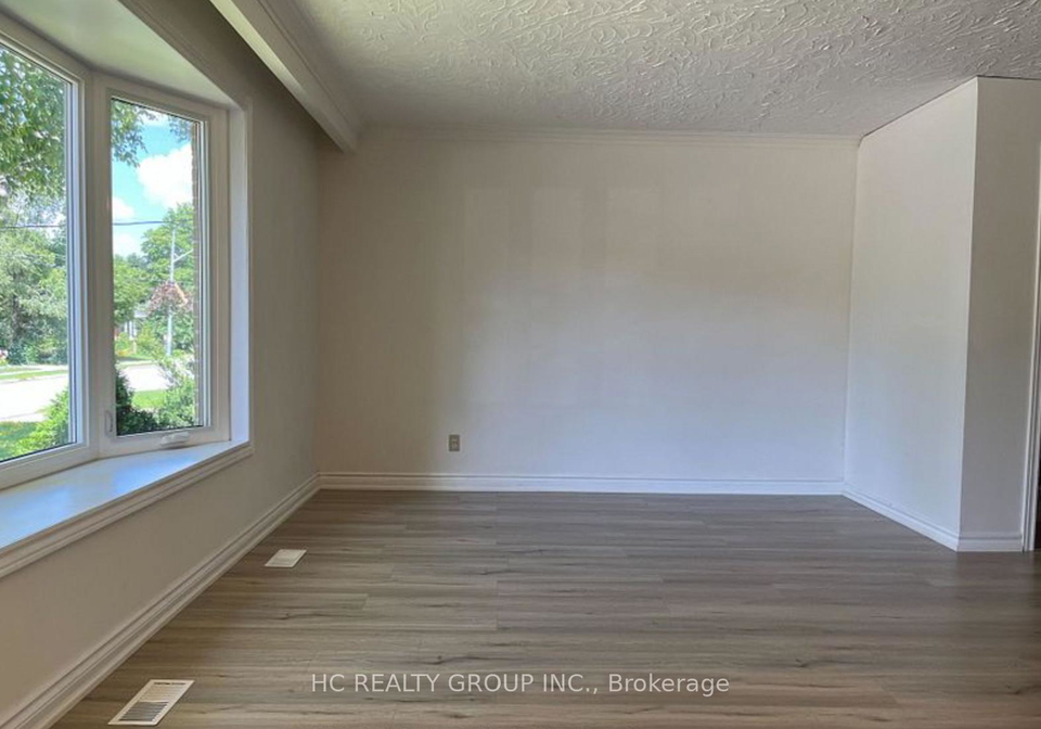 516-lynett-crescent-richmond-hill-ontario-n12445941