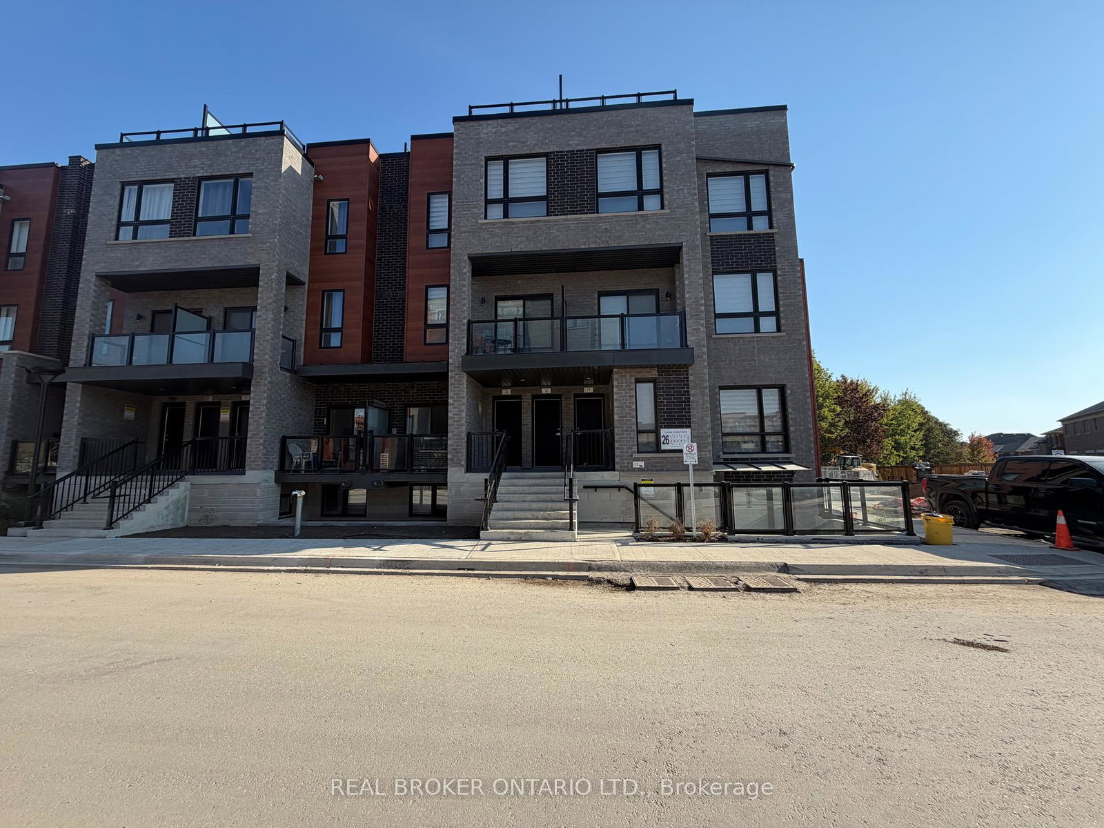 26-lytham-green-circle-newmarket-ontario-n12447010