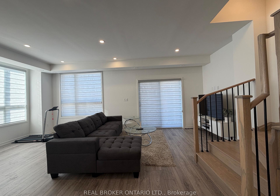 26-lytham-green-circle-newmarket-ontario-n12447010