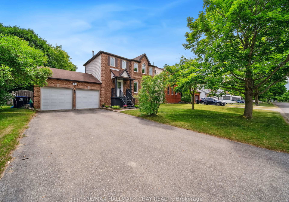 8-darren-drive-essa-ontario-n12447175