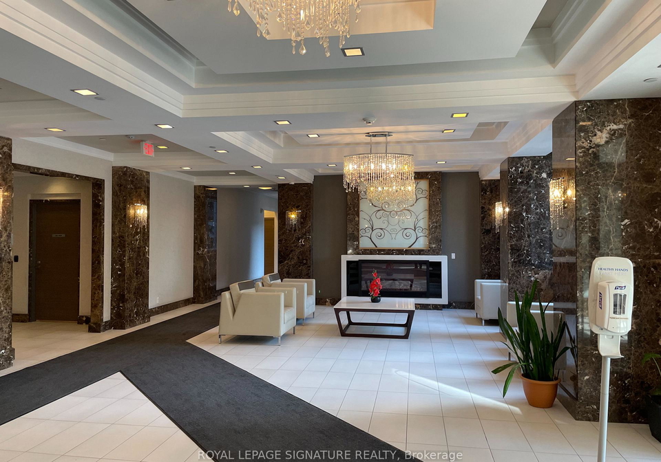 372-hwy-7-e-richmond-hill-ontario-n12447478