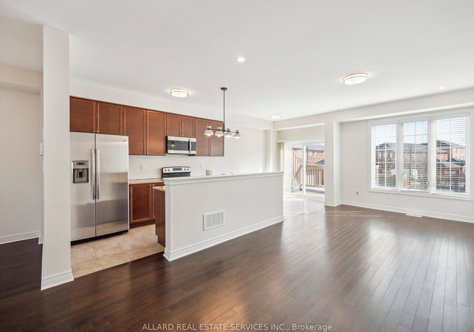 545-cornell-centre-boulevard-markham-ontario-n12448412