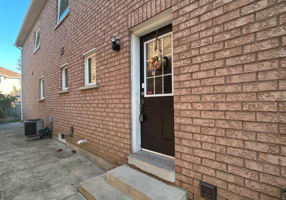 15-ed-quigg-way-vaughan-ontario-n12448571
