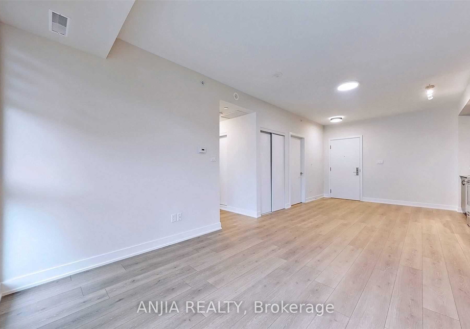 1-climo-lane-markham-ontario-n12452759