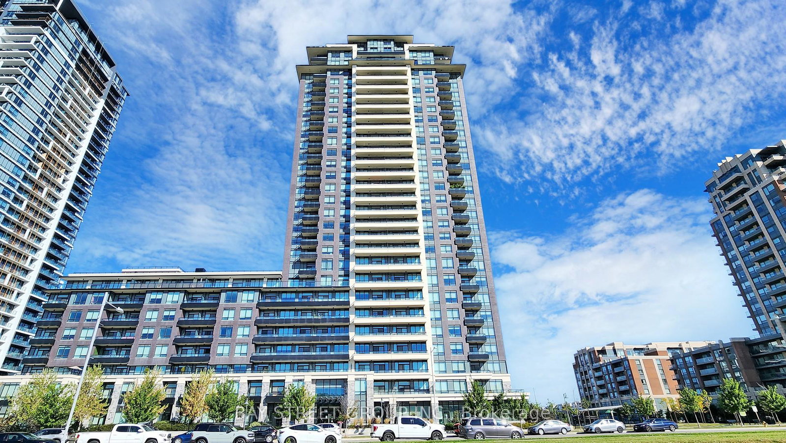 15-water-walk-drive-markham-ontario-n12453634