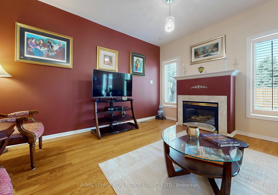 135-mainprize-crescent-east-gwillimbury-ontario-n12456591