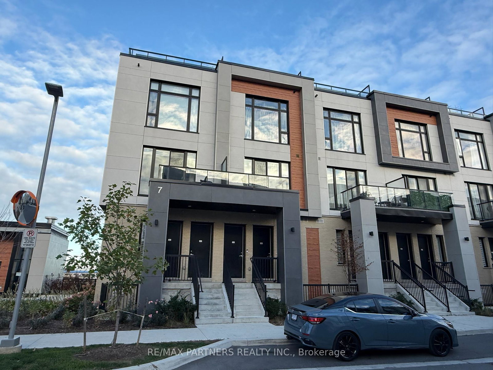 7-steckley-house-lane-richmond-hill-ontario-n12457274