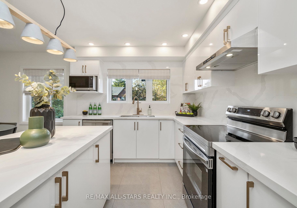 21-rougehaven-way-markham-ontario-n12457524