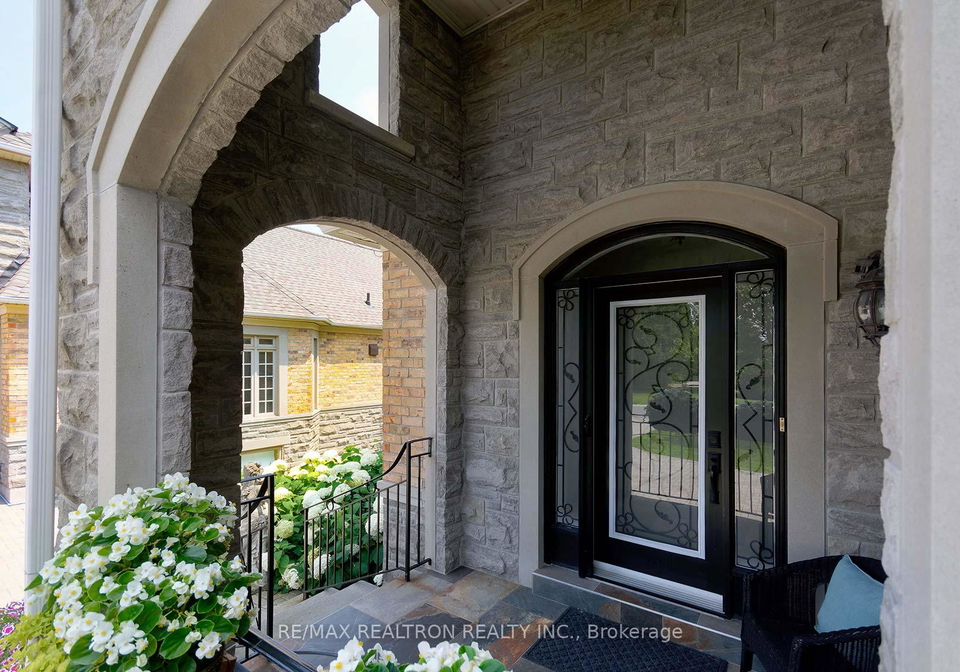 37-britton-trail-aurora-ontario-n12457590