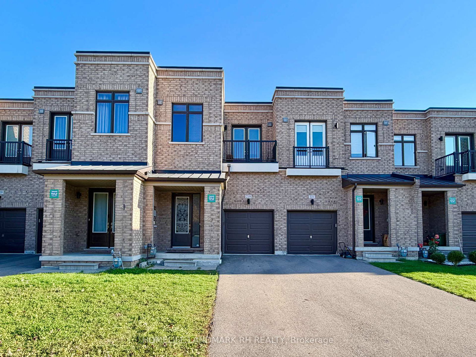 219-elyse-court-aurora-ontario-n12457974