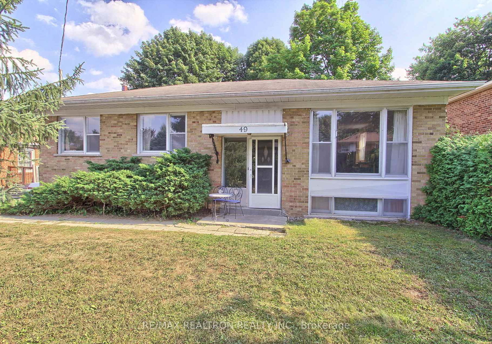 49-monkswood-crescent-newmarket-ontario-n12458585