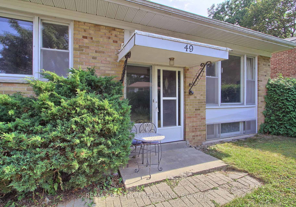 49-monkswood-crescent-newmarket-ontario-n12458585