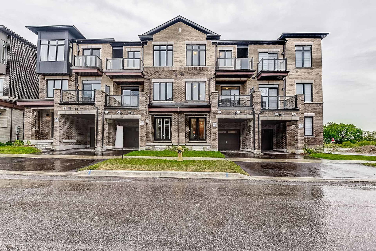 67-tennant-circle-vaughan-ontario-n12458845