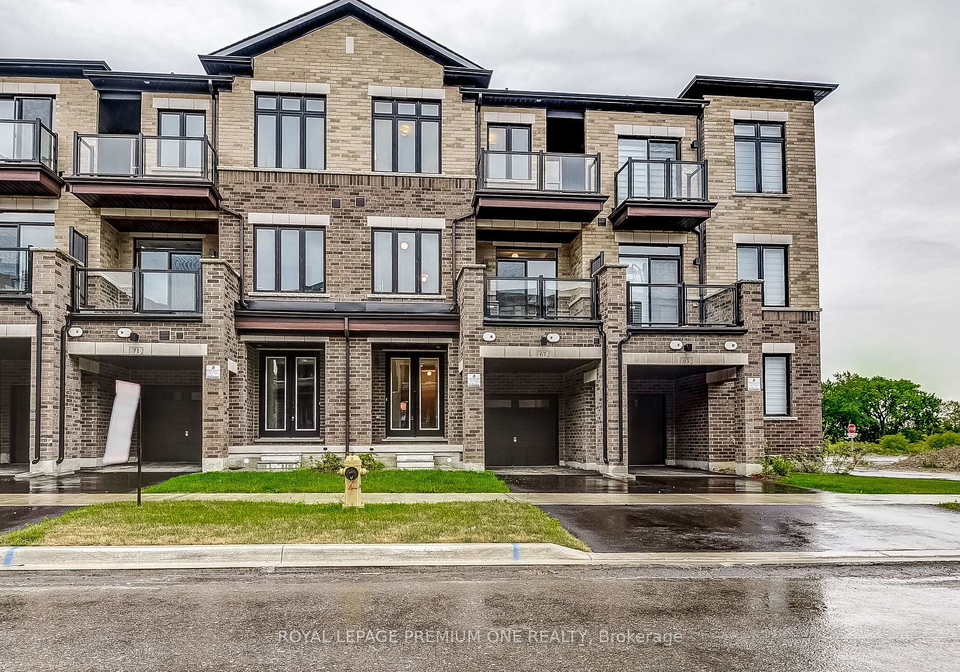 67-tennant-circle-vaughan-ontario-n12458845