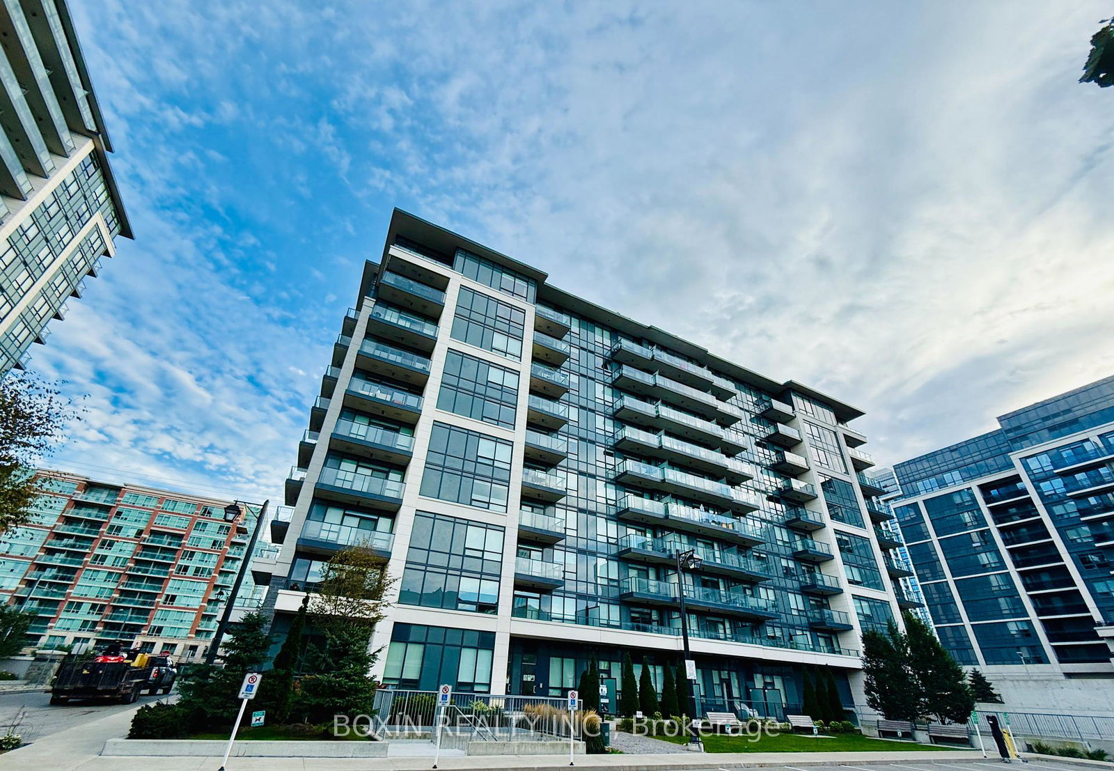 396-highway-7-richmond-hill-ontario-n12459285