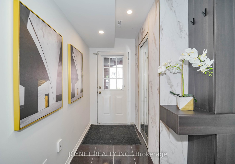 243-yellowood-circle-vaughan-ontario-n12460676