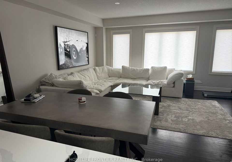 30-vantage-loop-avenue-newmarket-ontario-n12461683