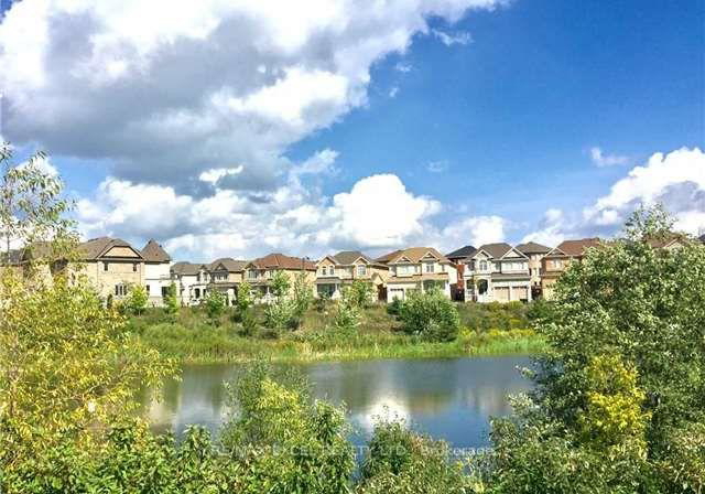 1100-stuffles-crescent-newmarket-ontario-n12461788
