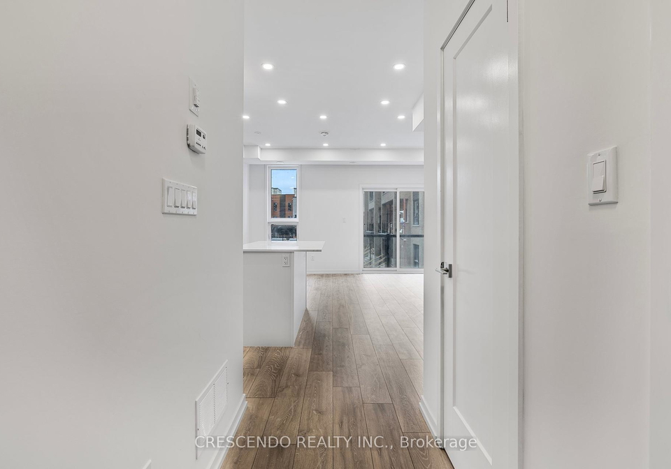 22-lytham-green-circle-newmarket-ontario-n12461874