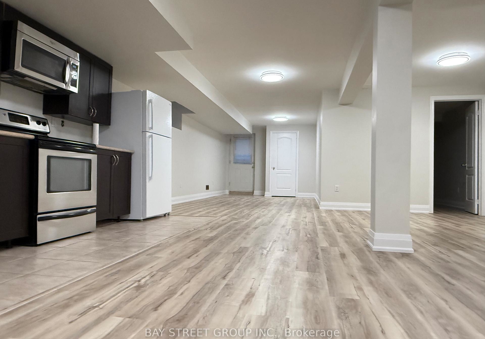 bsmt-623-16th-avenue-richmond-hill-ontario-n12463869