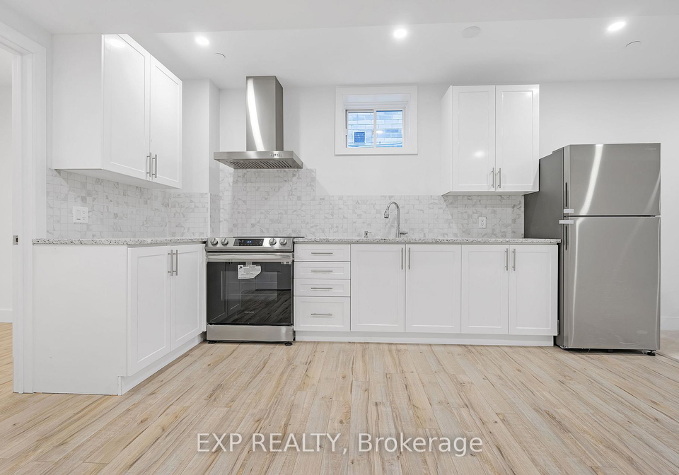 24-sikura-circle-aurora-ontario-n12464273