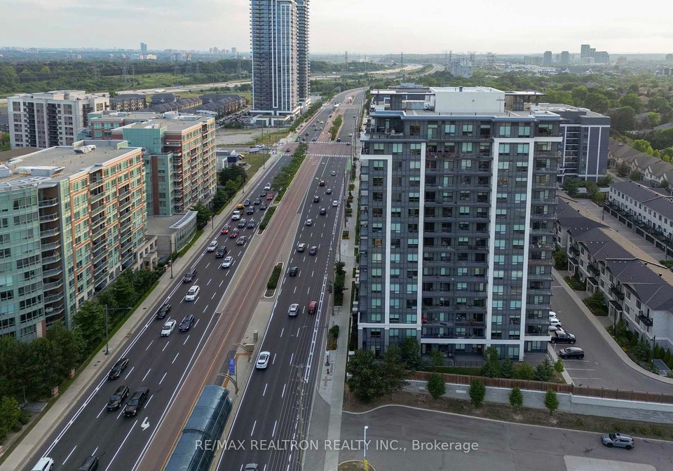 398-highway-7-e-richmond-hill-ontario-n12464654