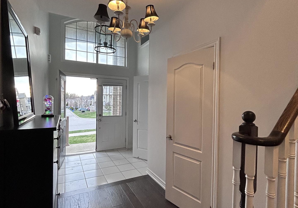 438-kwapis-boulevard-newmarket-ontario-n12464693