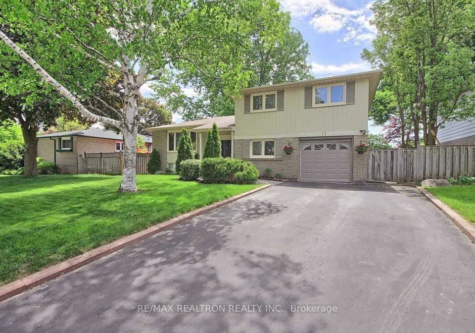 17-hill-drive-aurora-ontario-n12465155