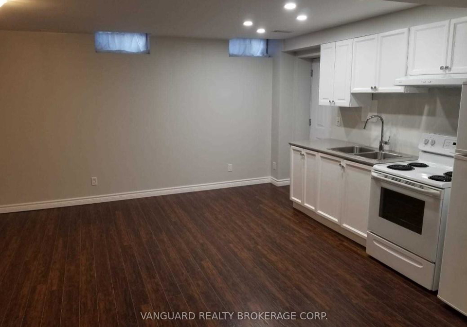 332-luck-court-newmarket-ontario-n12465332