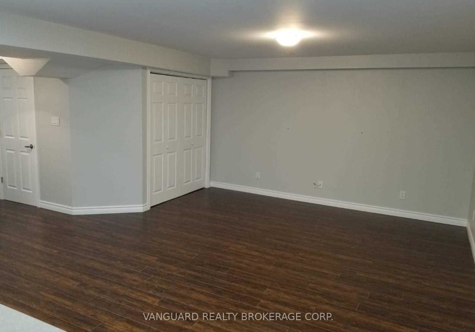 332-luck-court-newmarket-ontario-n12465332