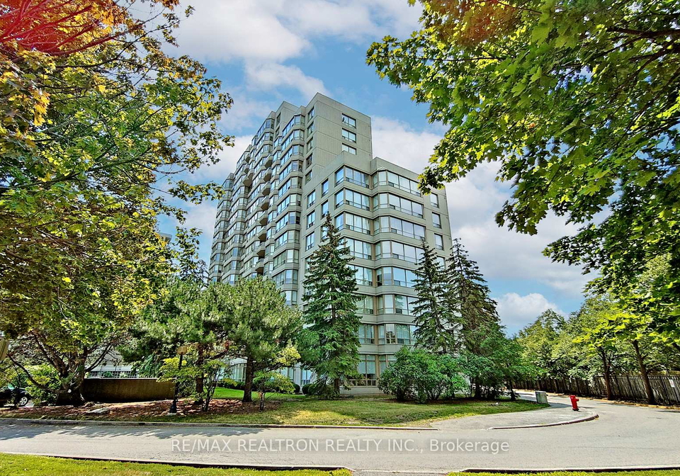7-townsgate-drive-vaughan-ontario-n12465400