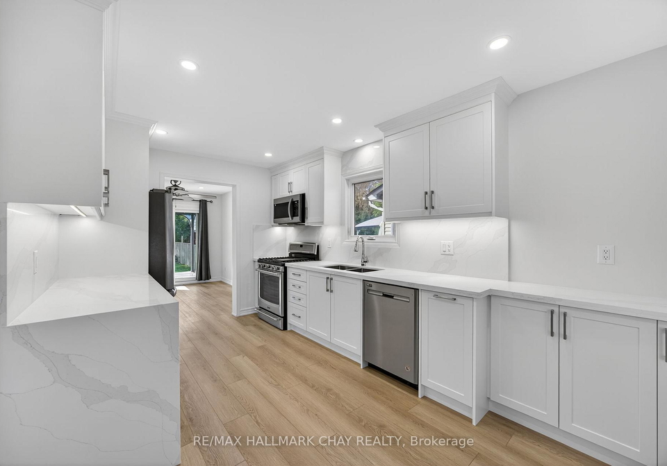 714-candaras-street-innisfil-ontario-n12467080