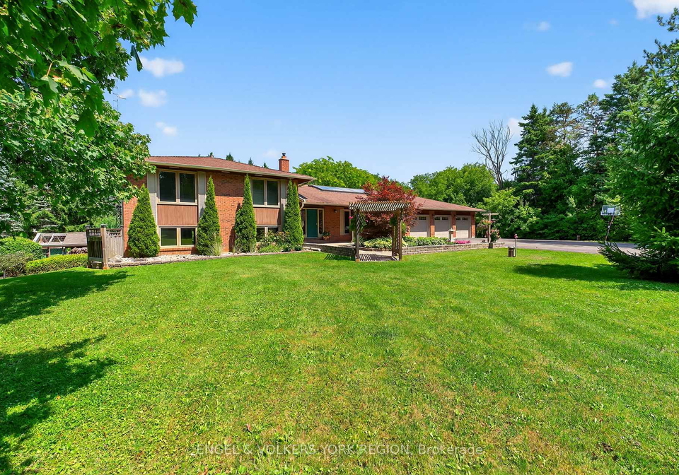 90-dearbourne-avenue-king-ontario-n12467937