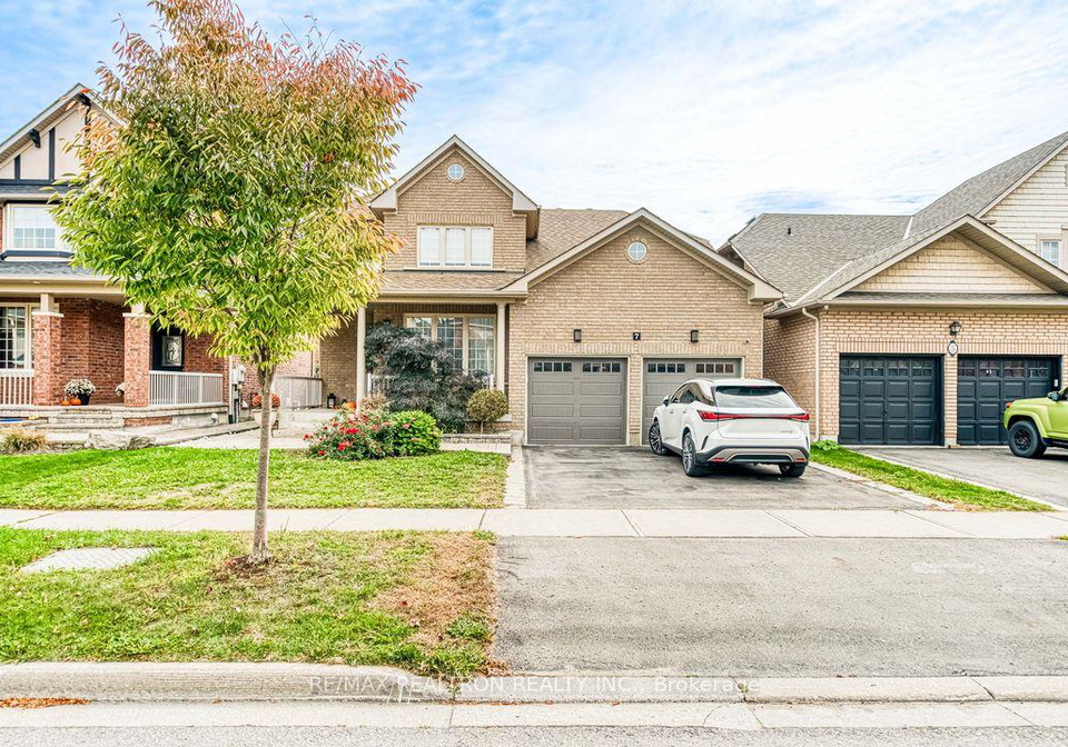 7-grand-oak-drive-richmond-hill-ontario-n12468859