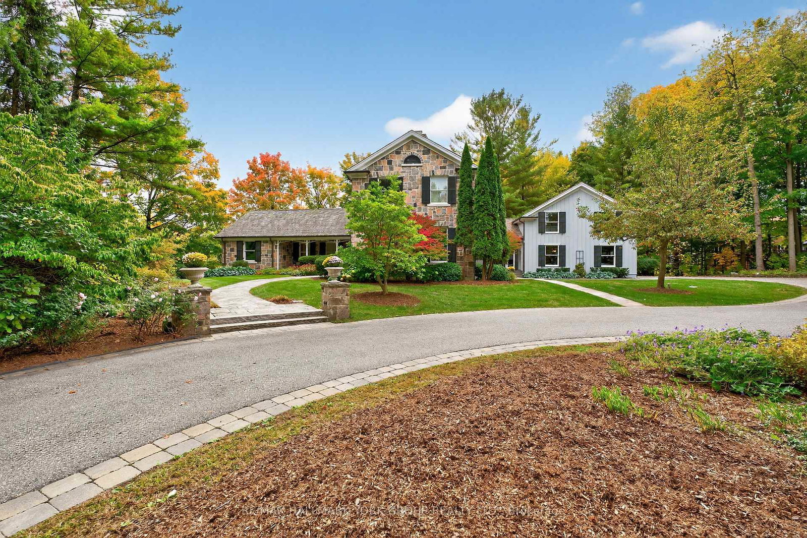 553-st-johns-side-road-aurora-ontario-n12469360