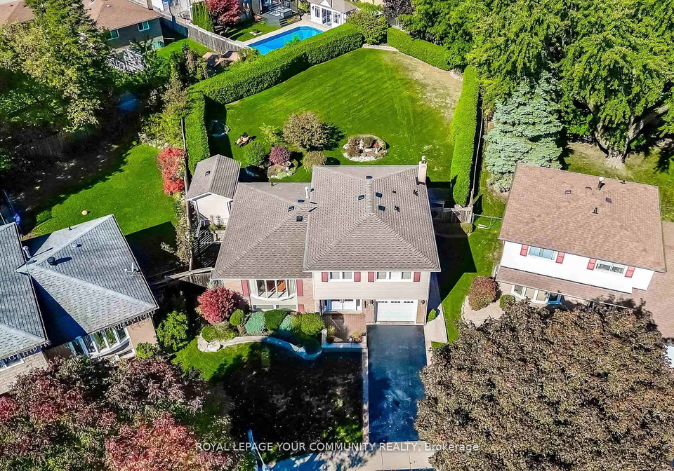 36-devins-drive-aurora-ontario-n12469927