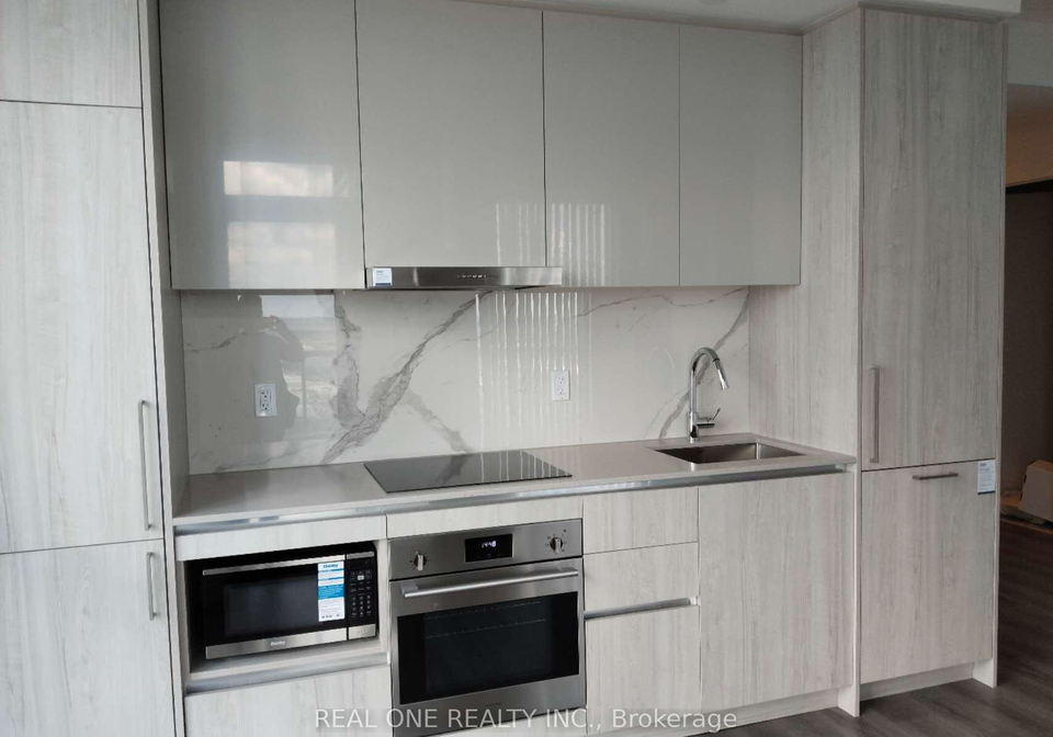 225-commerce-street-vaughan-ontario-n12470468