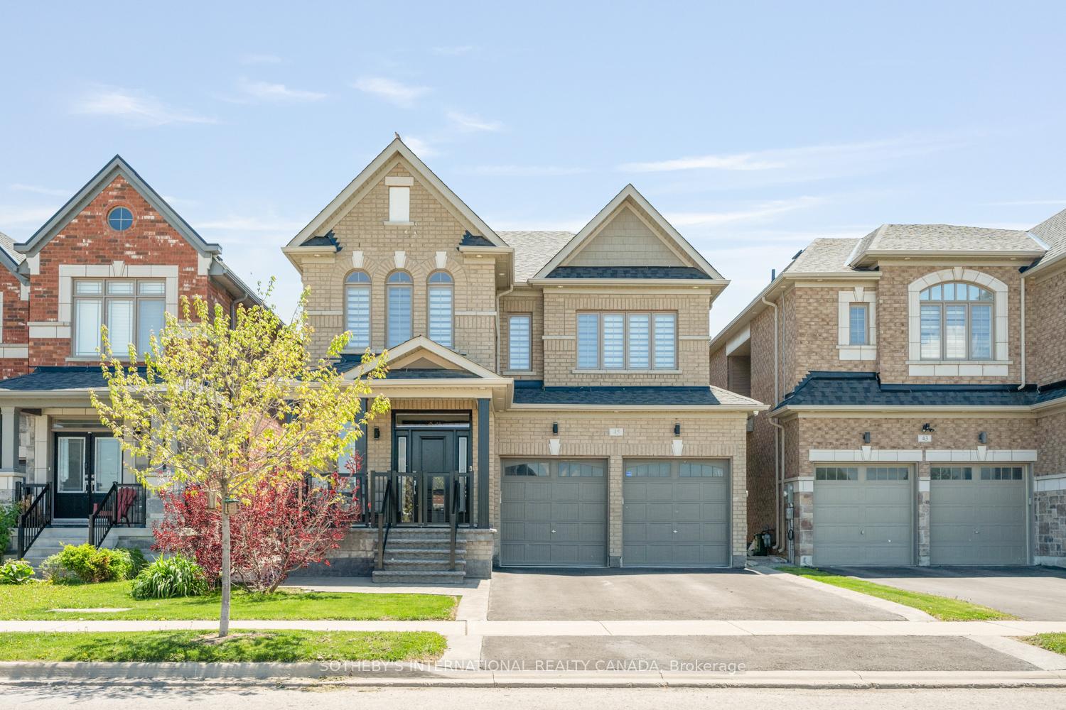 45-crimson-king-way-east-gwillimbury-ontario-n12471420