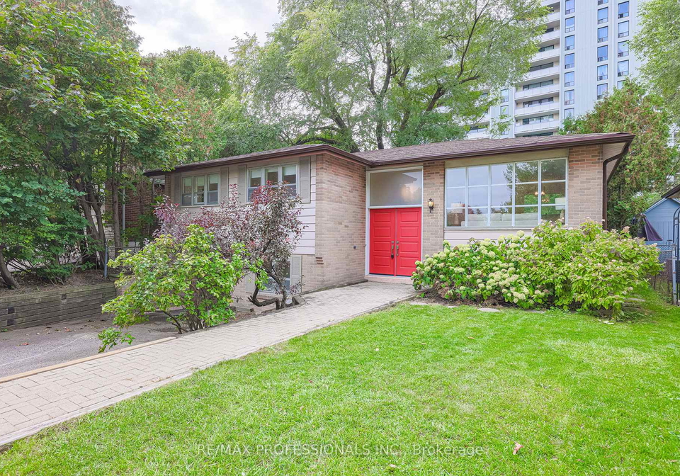 9-donalbain-crescent-markham-ontario-n12472173