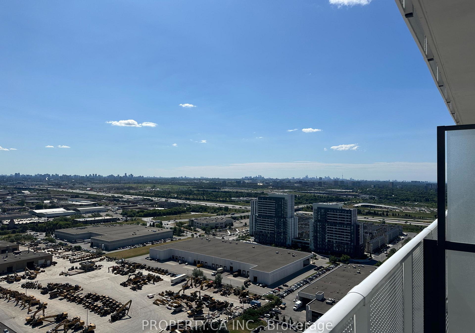 28-interchange-way-vaughan-ontario-n12472662
