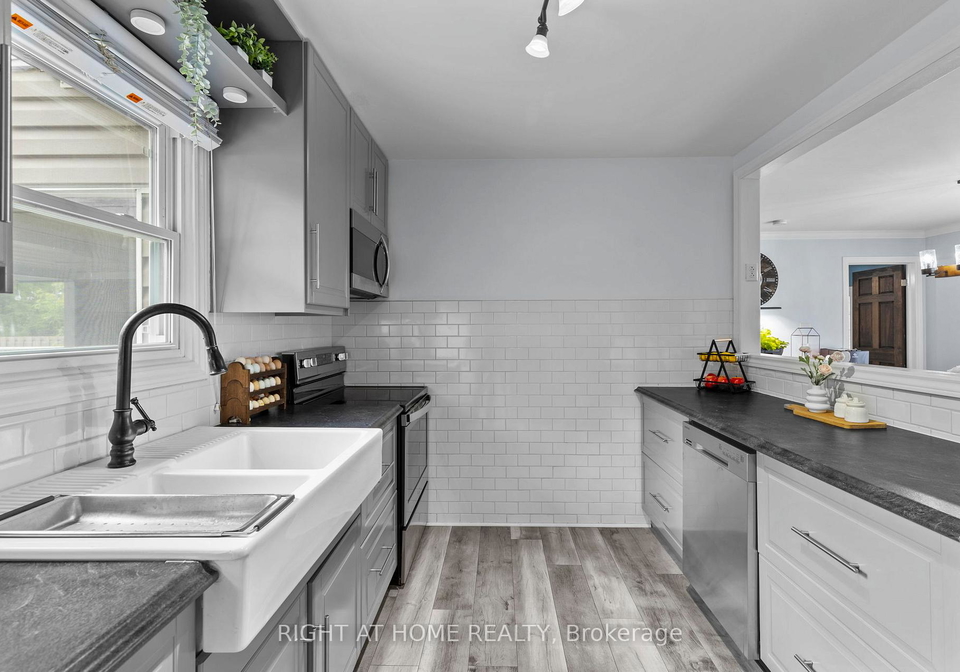 124-sydenham-street-essa-ontario-n12473043