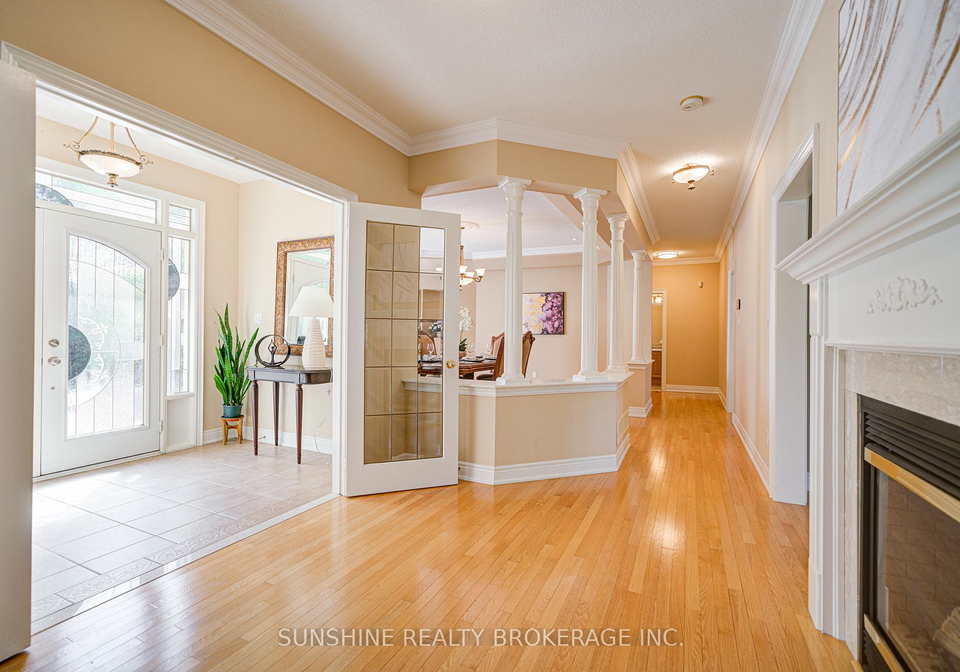 19-aspen-leaf-court-aurora-ontario-n12473109