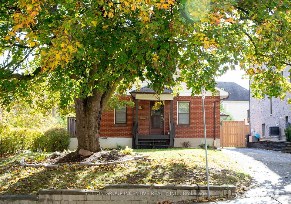 19-kennedy-street-e-aurora-ontario-n12473113