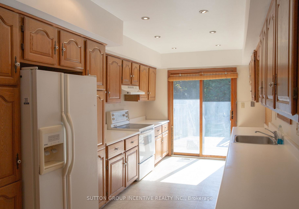 19-kennedy-street-e-aurora-ontario-n12473113