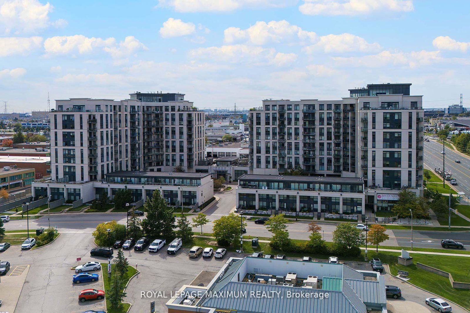 12-woodstream-boulevard-vaughan-ontario-n12473526