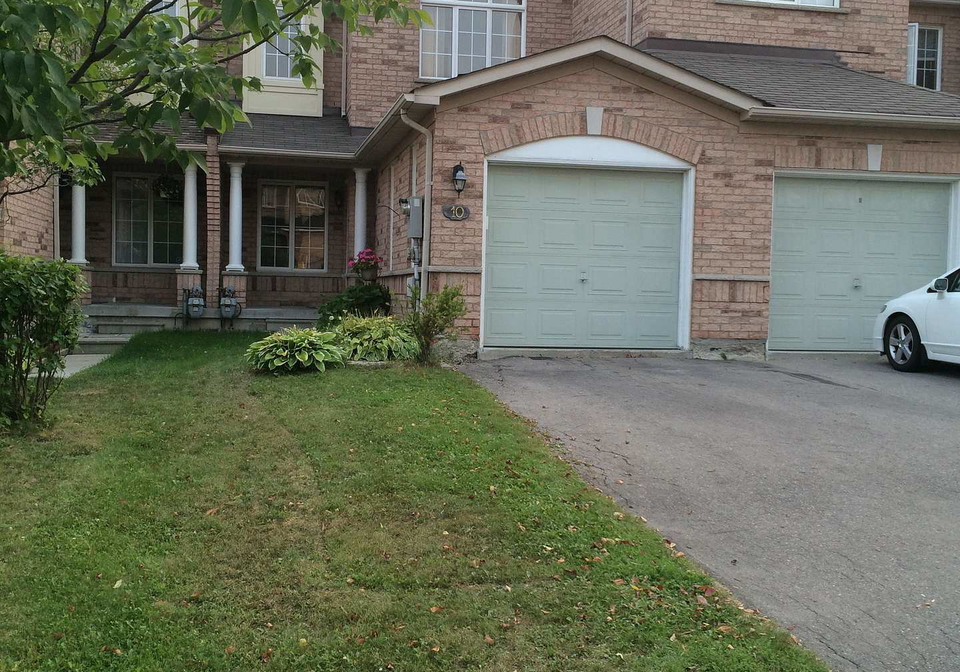 10-debonair-street-richmond-hill-ontario-n12473561