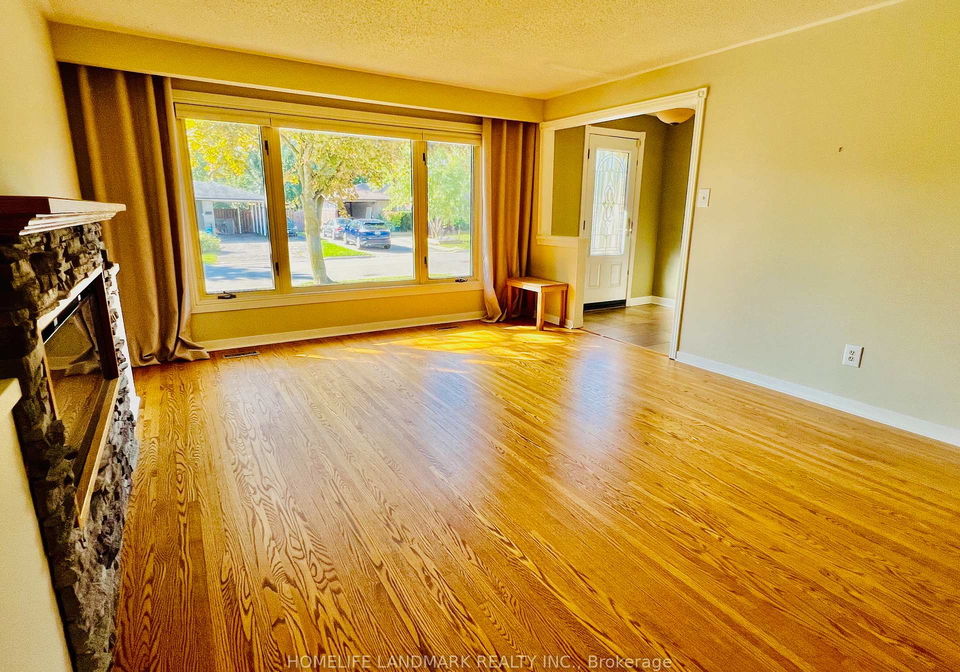74-devins-drive-aurora-ontario-n12473609